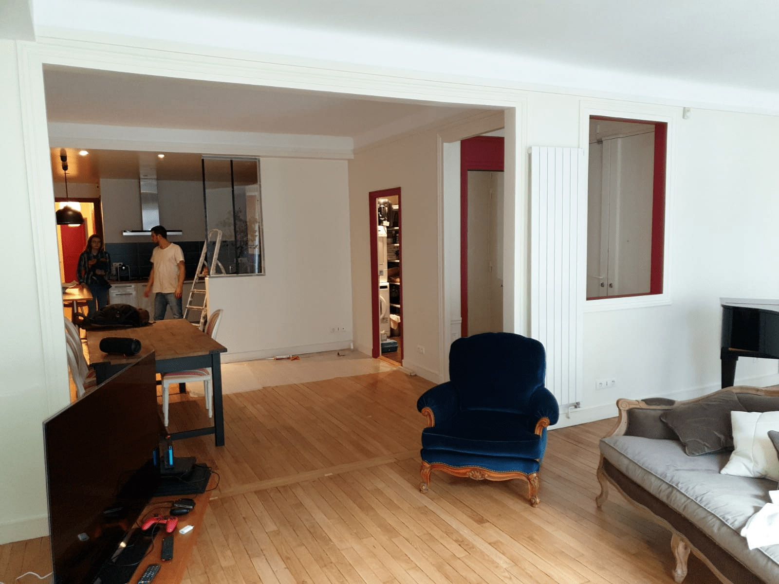 Salon et cusine|Enduit et peinture 28 m² 
à  Paris 75015 , budget 1600€.